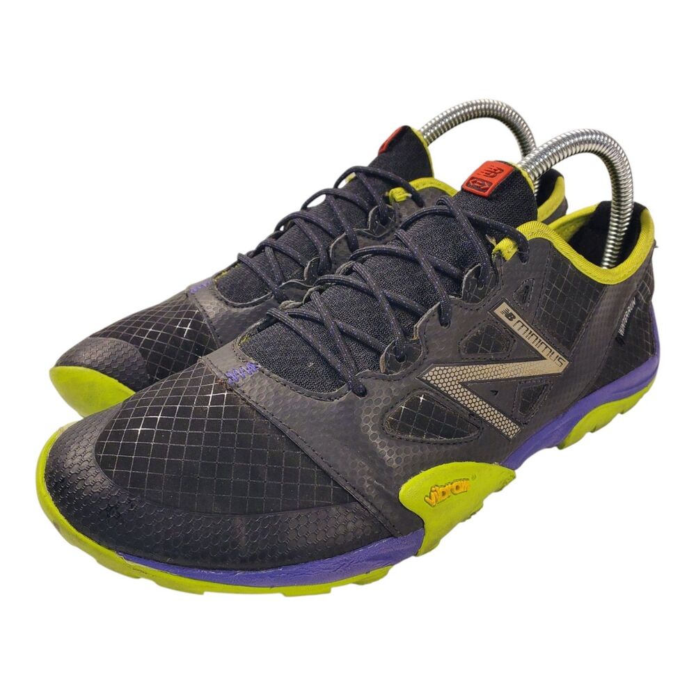 NEW BALANCE Shoes MINIMUS Womens Size 9 Black Green WINTER RUN Trail Hike WT20LL